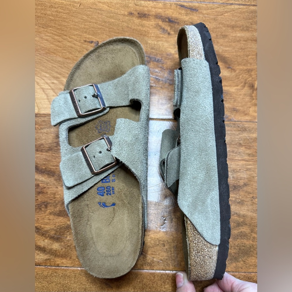 Birkenstock Arizona Suede Light Sand Sandals EU 40 NWOT - Picture 3 of 7